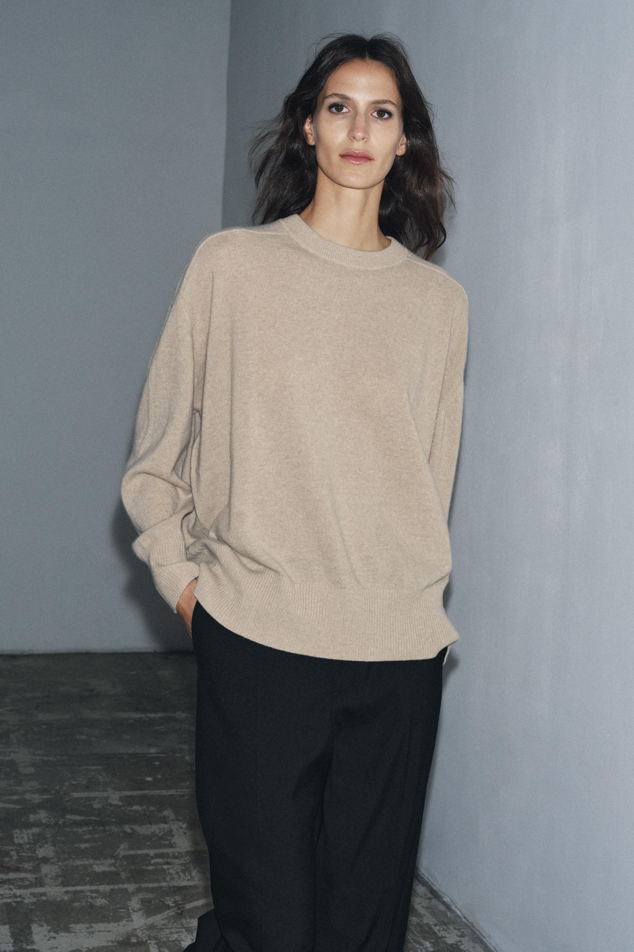 100% WOOL OVERSIZED SWEATER